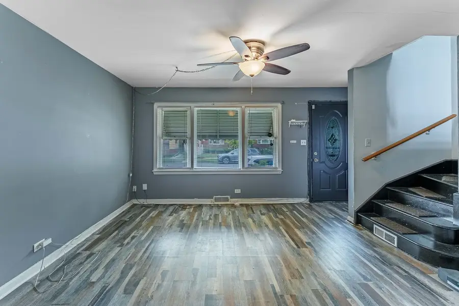 939 Bellwood Avenue, Bellwood, IL 60104 - #3