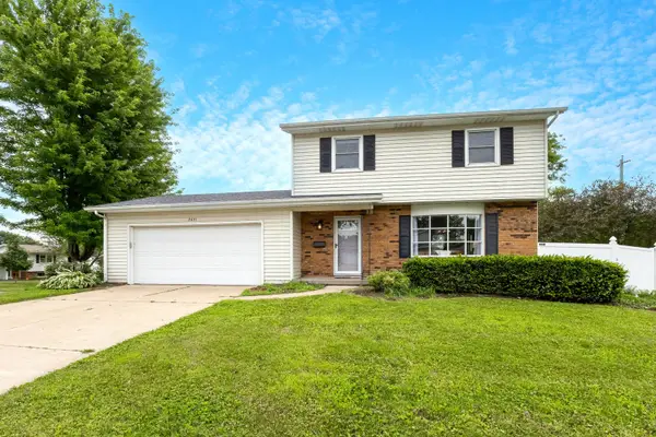 2531 New Lexington Drive, Bettendorf, IA 52722