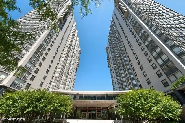 5701 N Sheridan Road #7G, Chicago, IL 60660 - #1