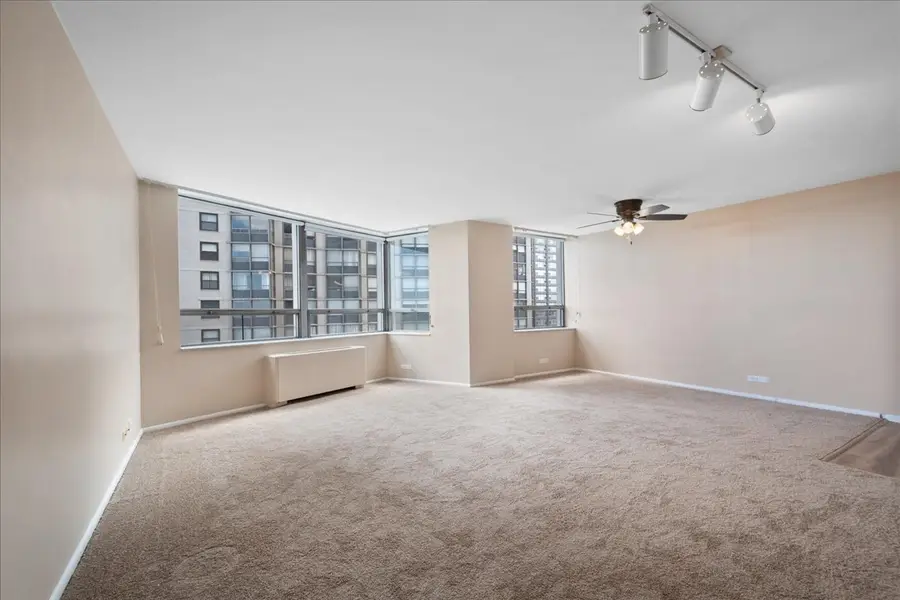 5701 N Sheridan Road #7G, Chicago, IL 60660 - #2
