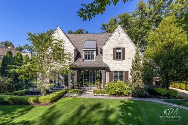 465 White Oak Drive, Naperville, IL 60540