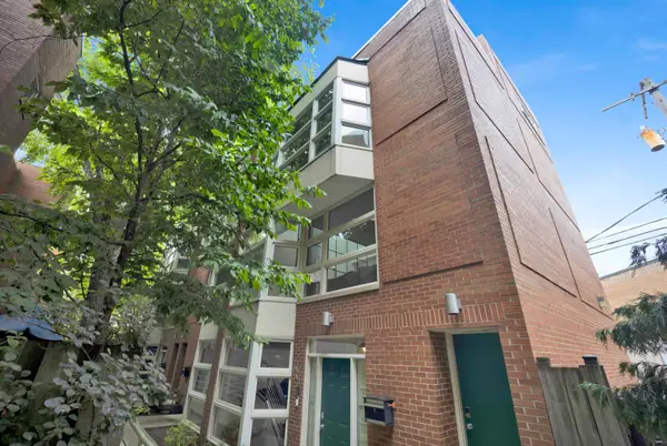 Address Withheld By Seller, Chicago, IL 60614