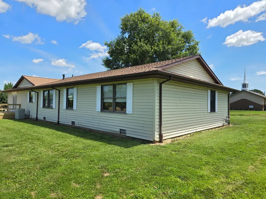 110 Grayson Road, Eldorado, IL 62930 - #3