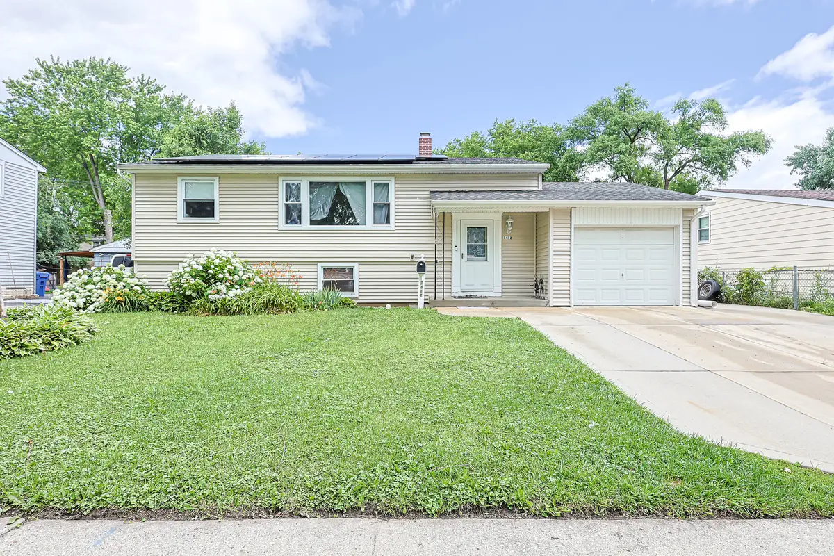 1412 Windsor Circle, Carpentersville, IL 60110 - #1