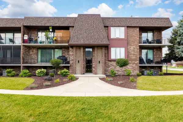15701 Brassie Court #2N, Orland Park, IL 60462