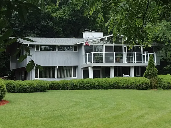6106 Chickaloon Drive, McHenry, IL 60050