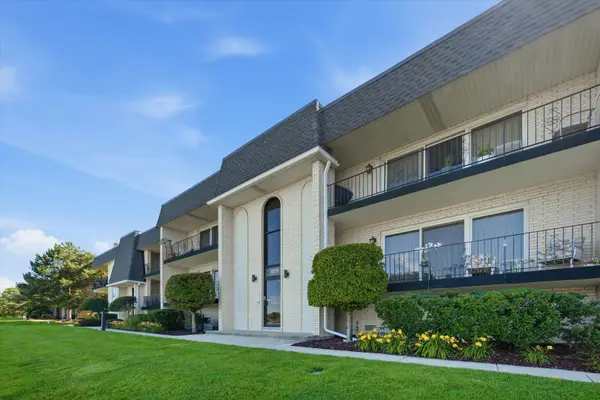 15712 Old Orchard Court #1S, Orland Park, IL 60462