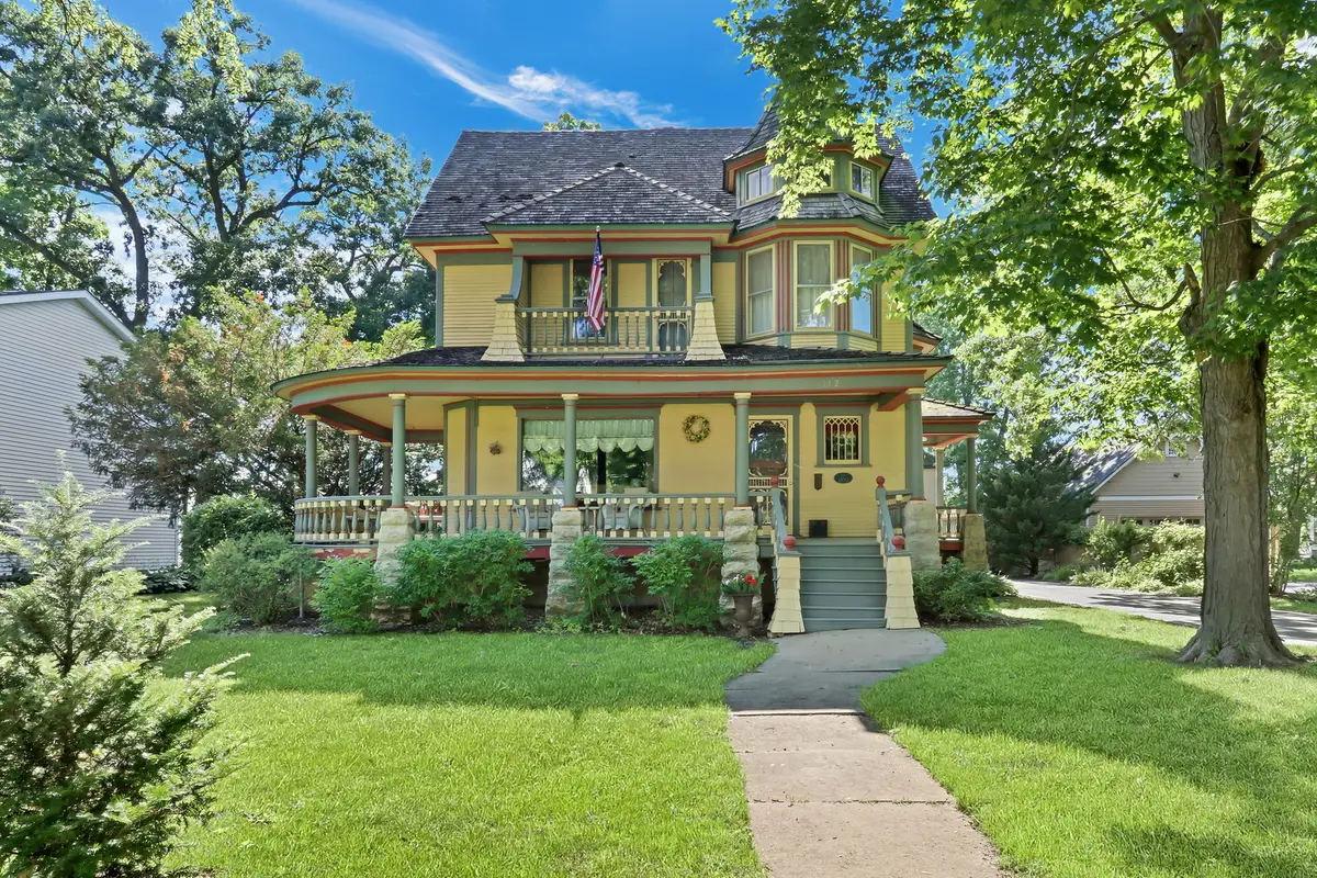 112 S Lake Street, Grayslake, IL 60030 - #1