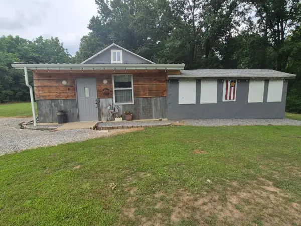 250 Lakeview Road, Galatia, IL 62935