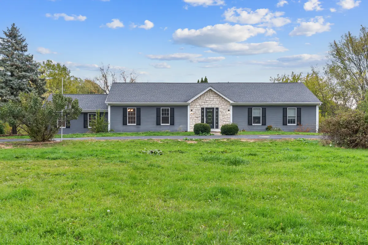36W340 Huntley Road, Dundee, IL 60118 - #1
