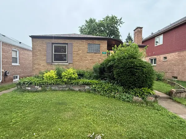 9559 S Mozart Avenue, Evergreen Park, IL 60805