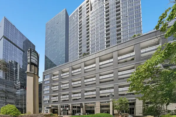 240 E Illinois Street #2005, Chicago, IL 60611