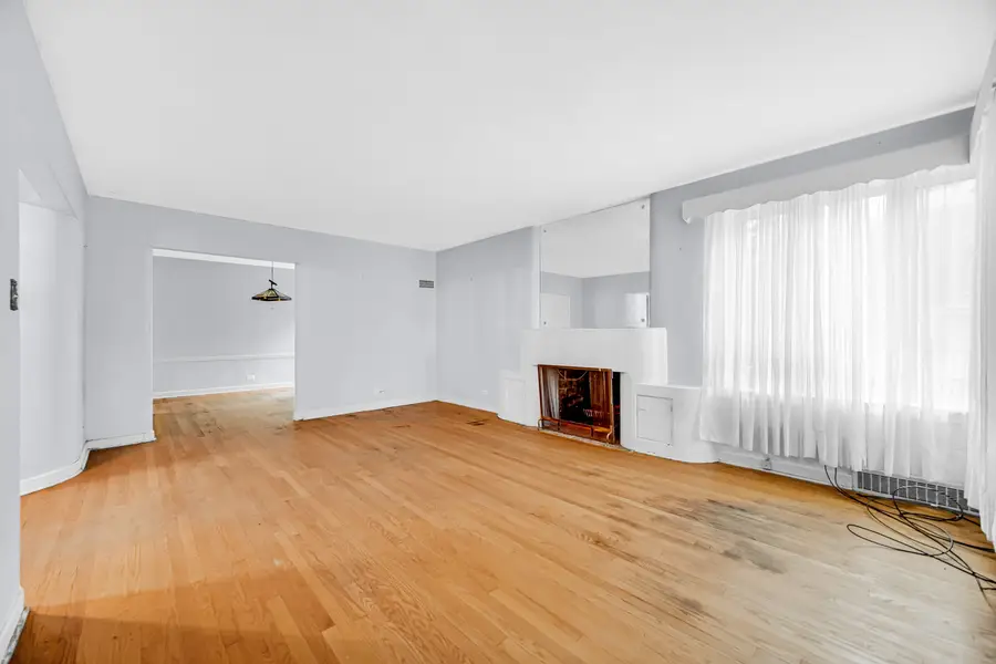 10122 S Bell Avenue, Chicago, IL 60643 - #3