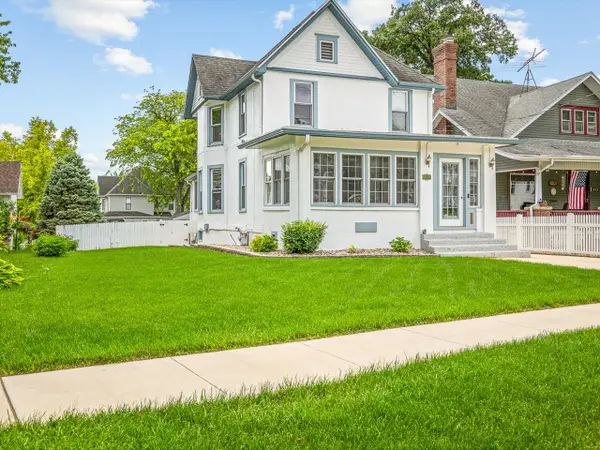 1239 W Lincoln Boulevard, Freeport, IL 61032