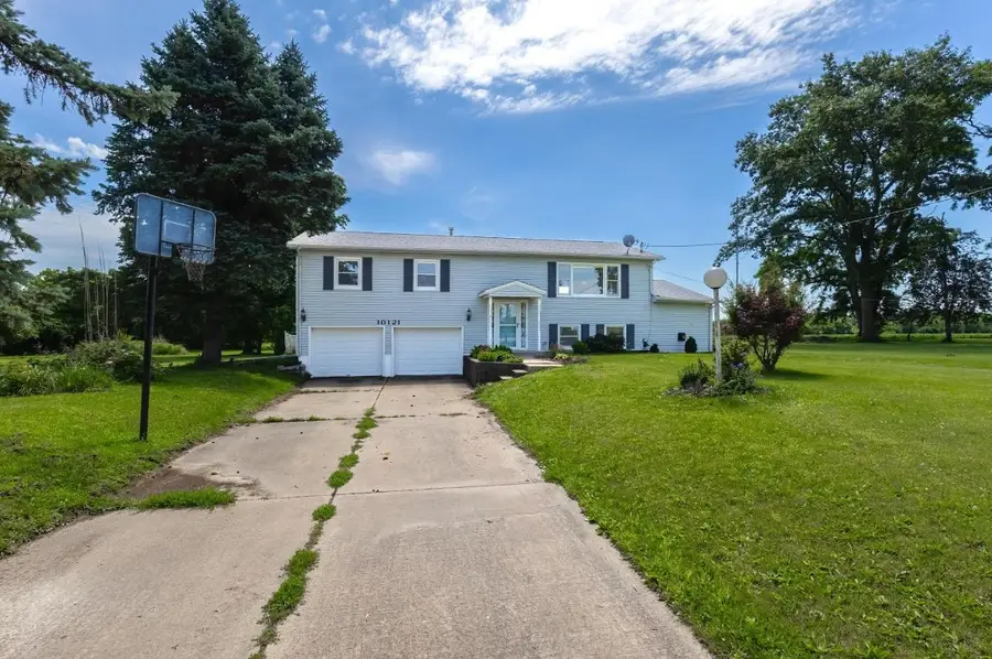 10121 Ridgewood Road, Milan, IL 61264 - #2
