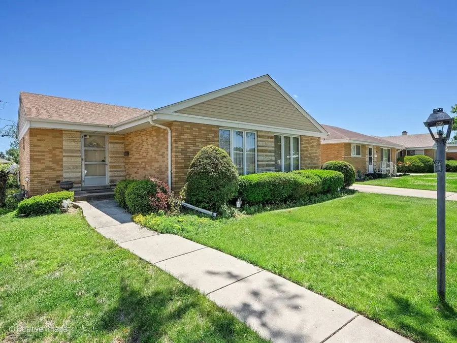 10809 Claridge Avenue, Westchester, IL 60154 - #2
