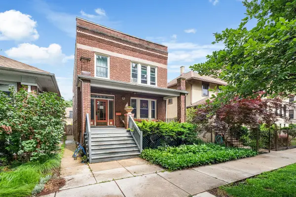 7529 N Winchester Avenue, Chicago, IL 60626
