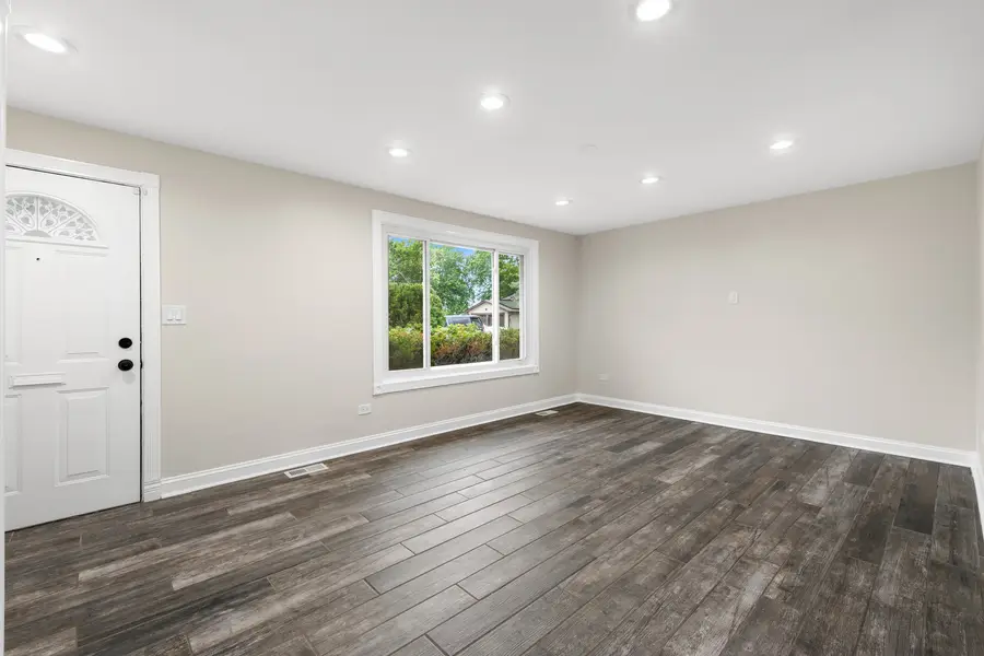 1055 Samson Drive, University Park, IL 60484 - #3