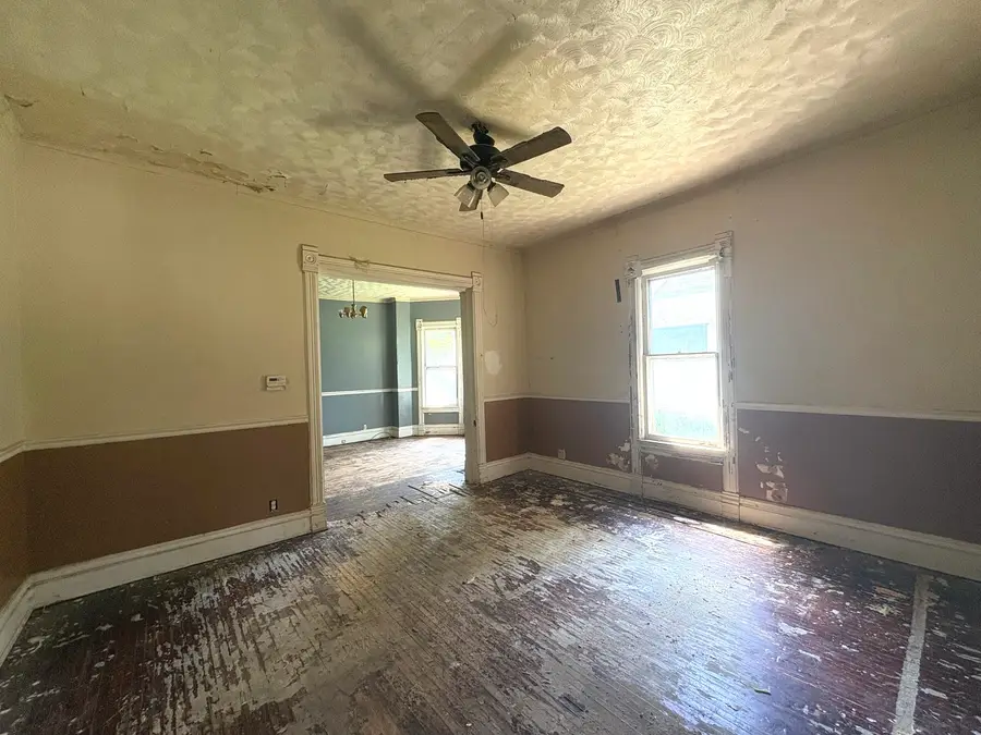 1211 N Park Street, Streator, IL 61364 - #2