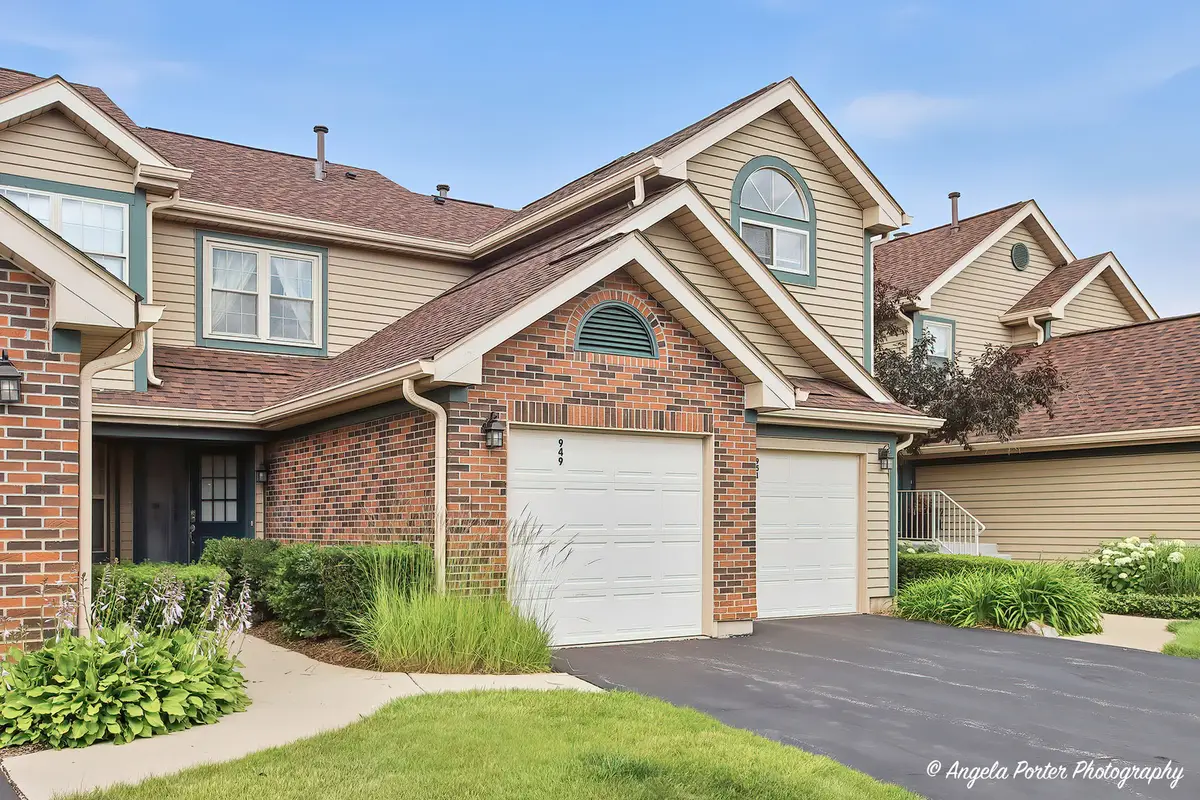 949 Ridgefield Lane, Wheeling, IL 60090 - #1