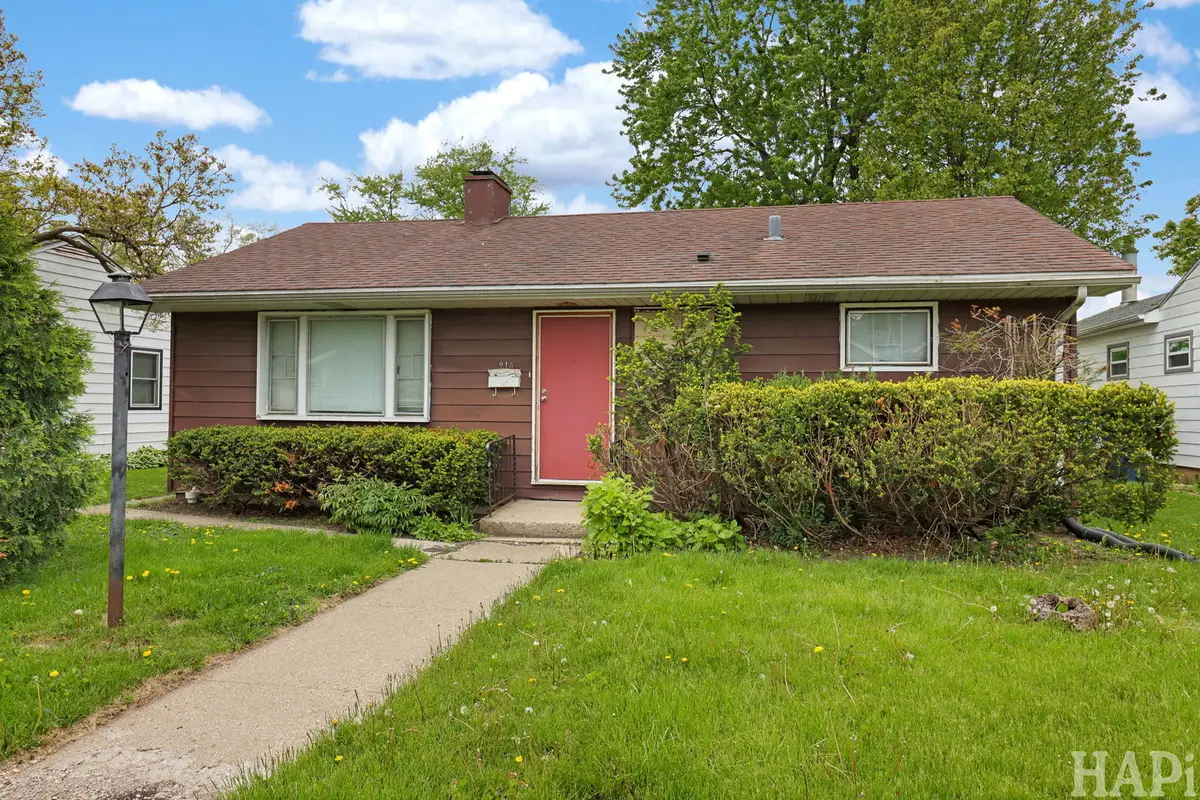 916 Chestnut Street, Waukegan, IL 60085 - #1