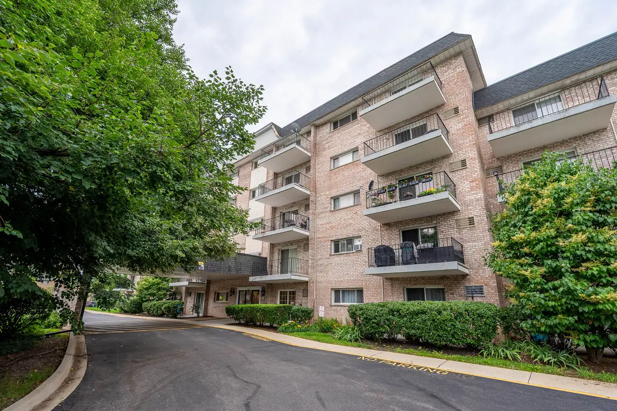 1000 S Lorraine Road #411, Wheaton, IL 60189 - #1