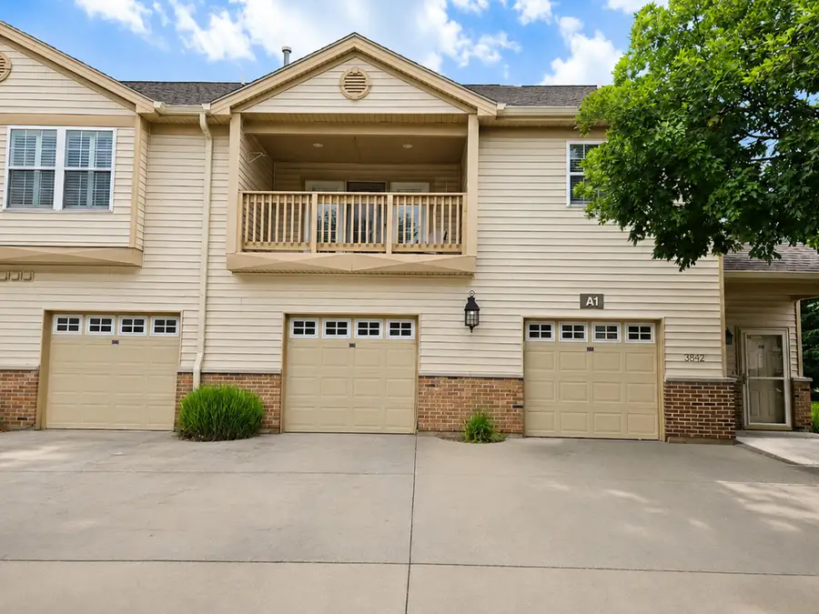 3846 Thornhill Circle #3846, Champaign, IL 61822 - #2