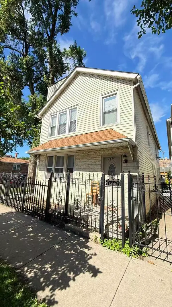 3824 S Sacramento Avenue, Chicago, IL 60632