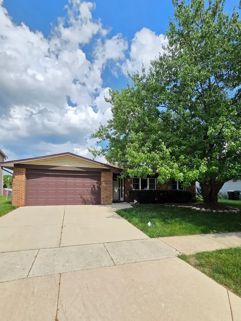 6705 Foxtree Avenue, Woodridge, IL 60517 - #3