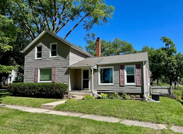 204 E 6th Street, Pecatonica, IL 61063