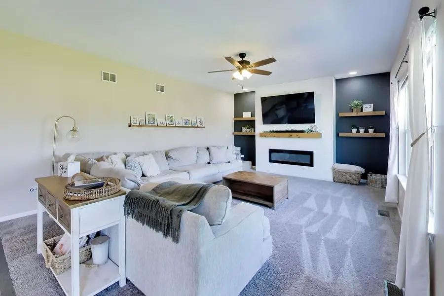 502 Fighting Irish Circle, Manteno, IL 60950 - #2