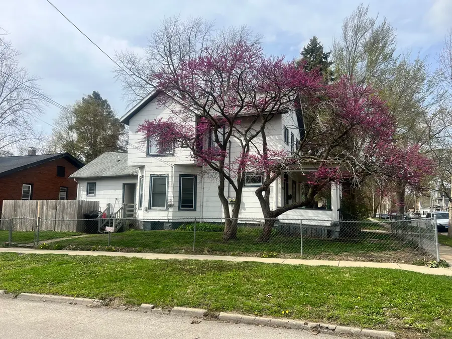 902 N Lee Street, Bloomington, IL 61701 - #3