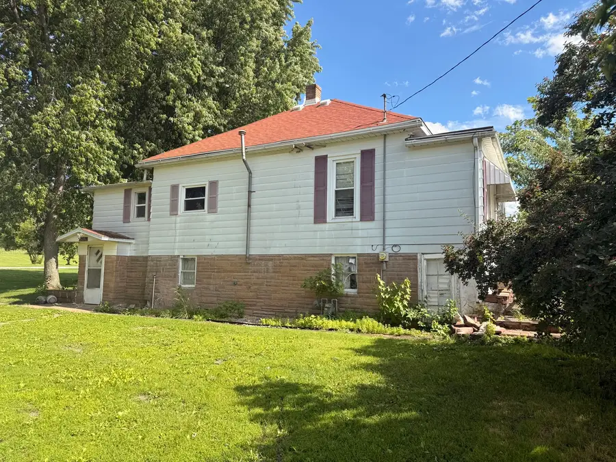 307 S Saint Paul Street, Mark, IL 61340 - #2