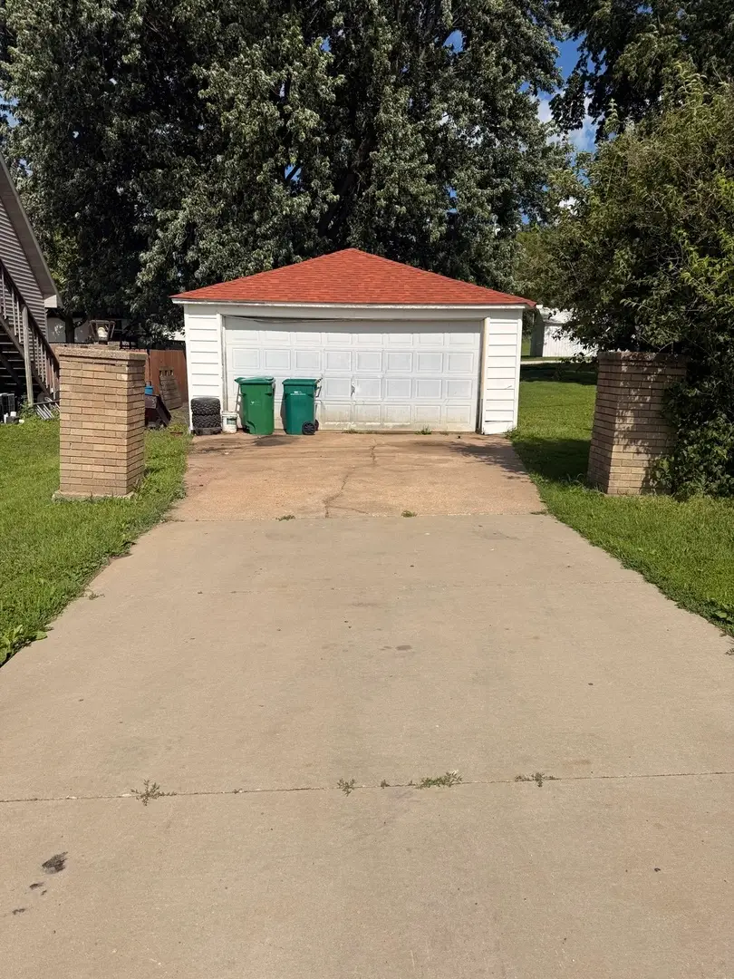 307 S Saint Paul Street, Mark, IL 61340 - #3