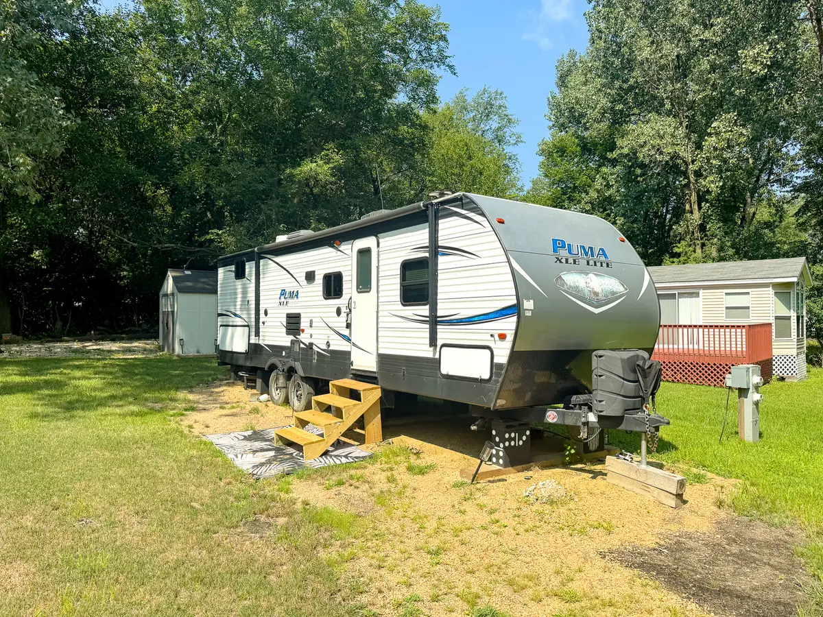 29/250 Woodhaven, Sublette, IL 61367 - #1