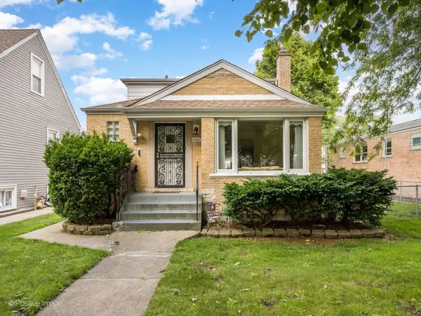 10615 S Albany Avenue, Chicago, IL 60655