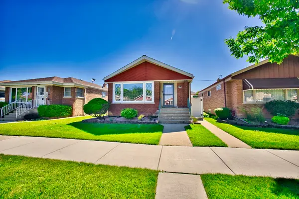 5841 S Newcastle Avenue, Chicago, IL 60638