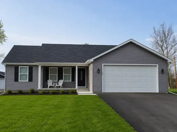 1627 Lake Holiday Drive, Lake Holiday, IL 60548