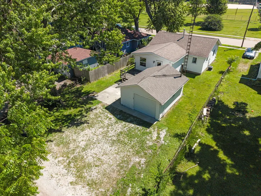 913 N 15th Street, Dekalb, IL 60115 - #2