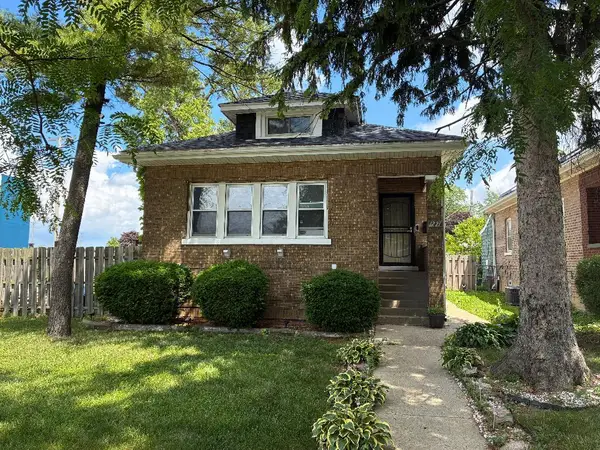 1221 20th Avenue, Maywood, IL 60153