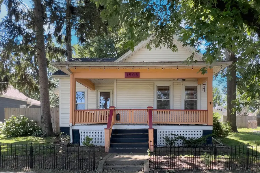 1508 W Chestnut Street, Bloomington, IL 61701 - #2