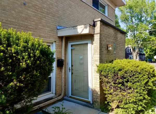 1056 Des Plaines Avenue, Forest Park, IL 60130