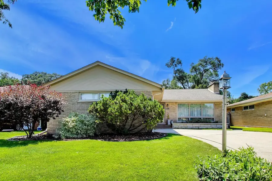 1430 Scotdale Road, La Grange Park, IL 60526 - #2