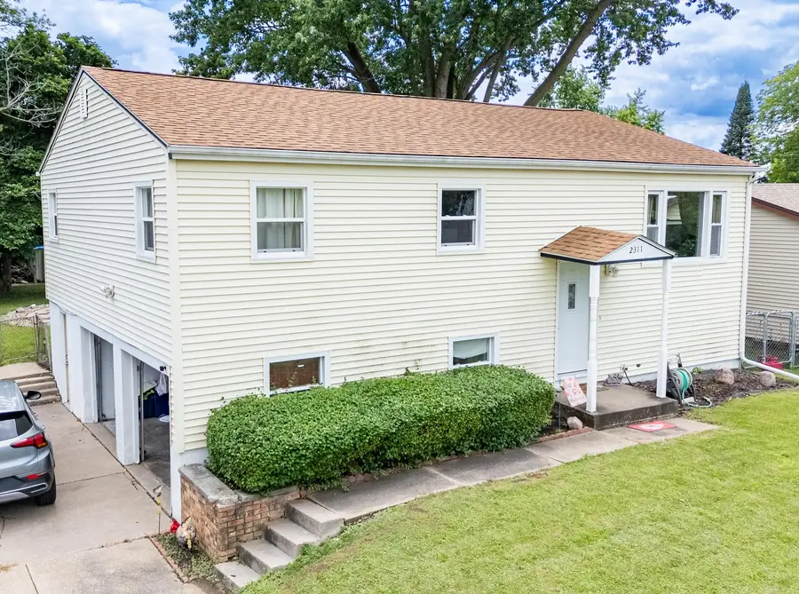 2311 W 46th Street, Davenport, IA 52806 - #2