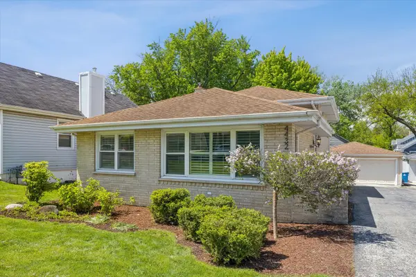 4432 Wilson Avenue, Downers Grove, IL 60515