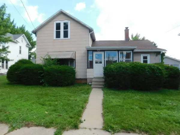 302 E Park Street, Morrison, IL 61270