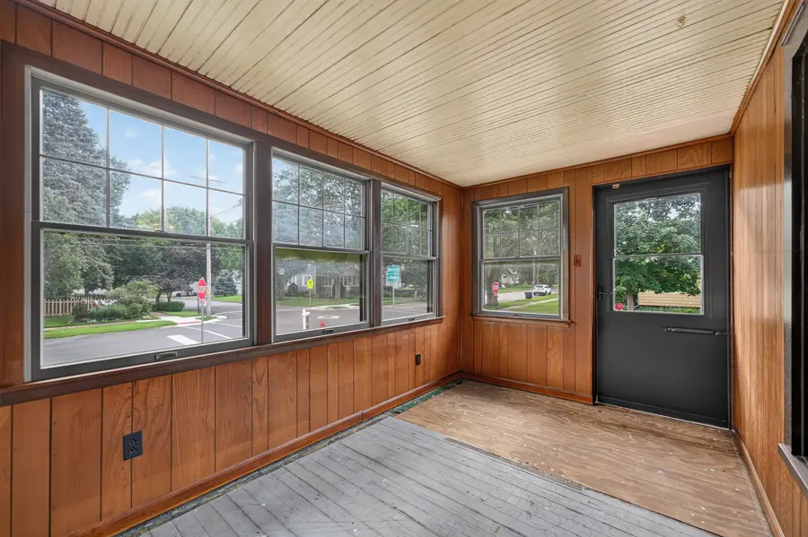 803 N 9th Street, Dekalb, IL 60115 - #3