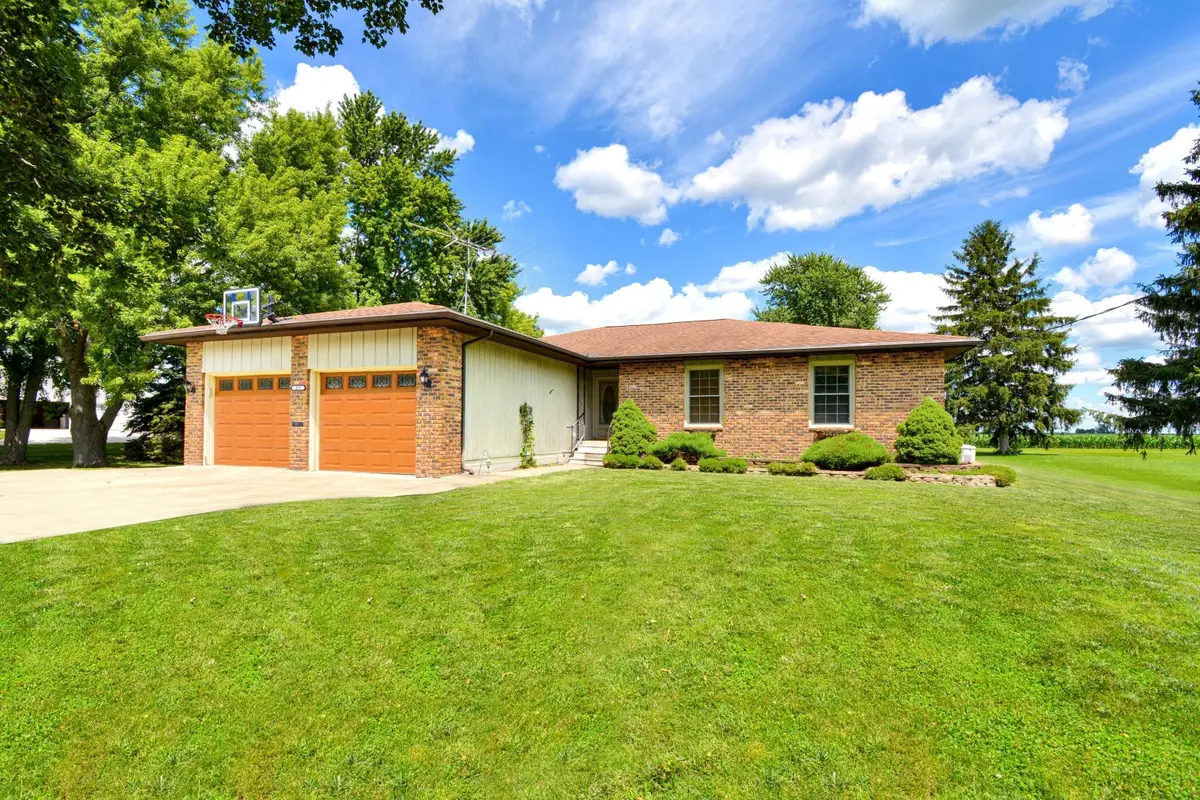 305 N Vermillion Street, Lexington, IL 61753 - #1