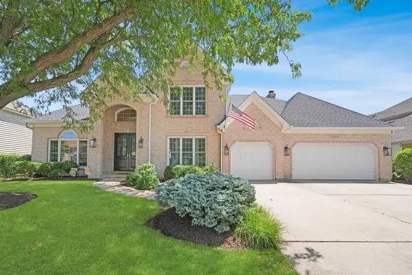 1564 White Eagle Drive, Naperville, IL 60564