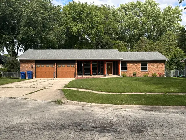 114 Ebbesen Drive, DeKalb, IL 60115